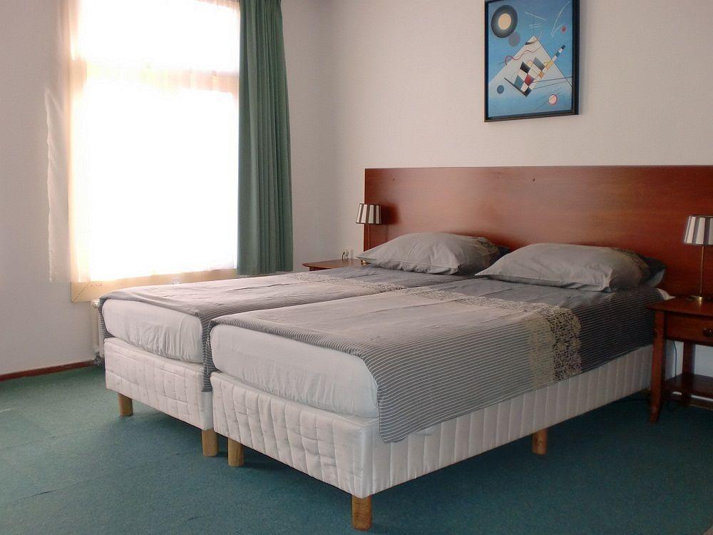 Hotel Randenbroek アーメルスフォールト エクステリア 写真