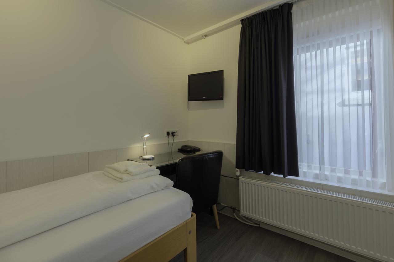 Hotel Randenbroek アーメルスフォールト エクステリア 写真