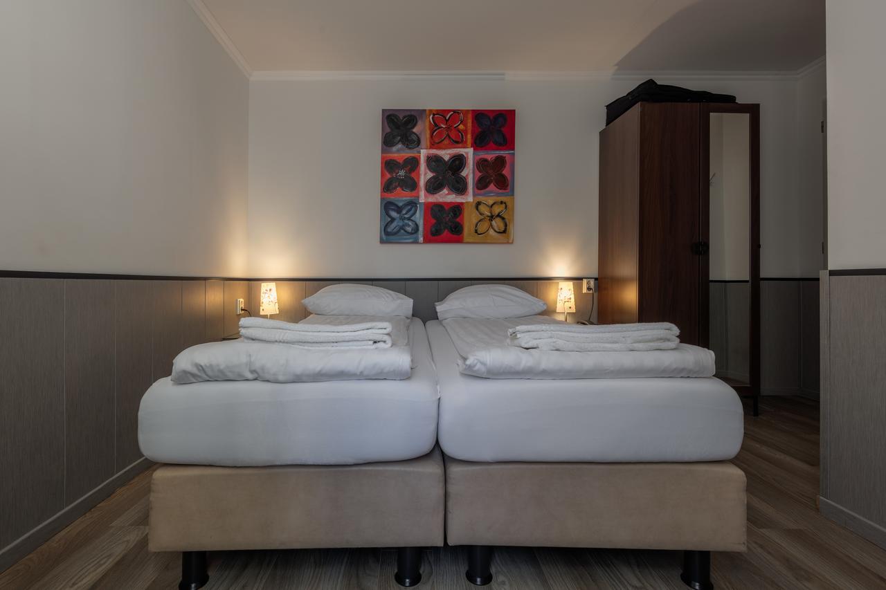 Hotel Randenbroek アーメルスフォールト エクステリア 写真