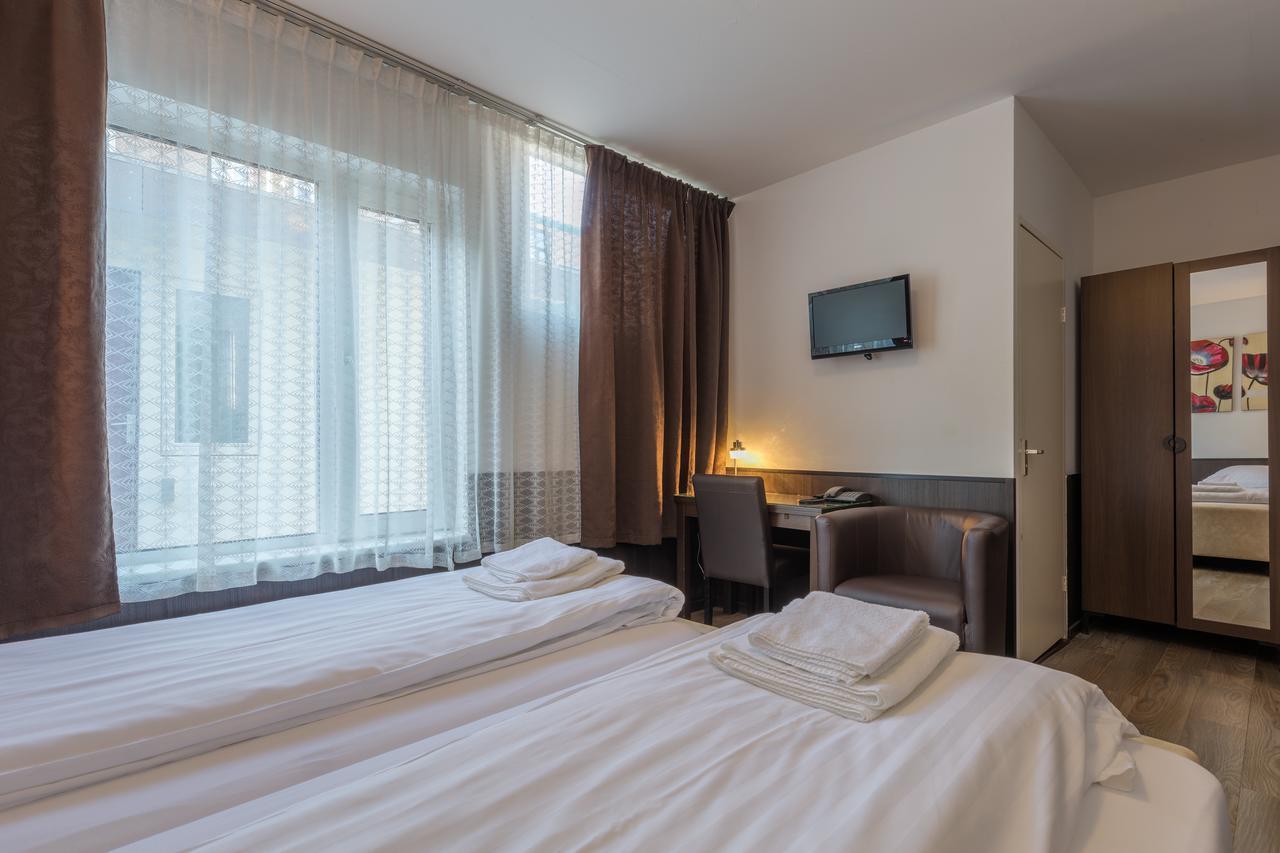Hotel Randenbroek アーメルスフォールト エクステリア 写真