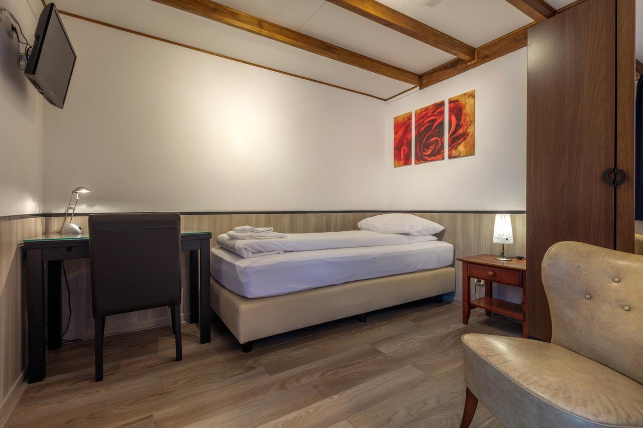 Hotel Randenbroek アーメルスフォールト エクステリア 写真