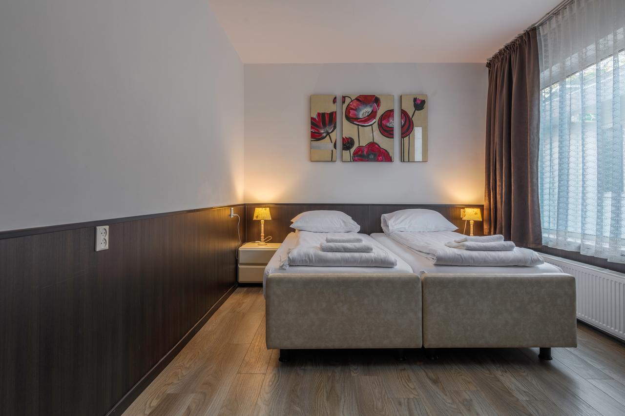 Hotel Randenbroek アーメルスフォールト エクステリア 写真