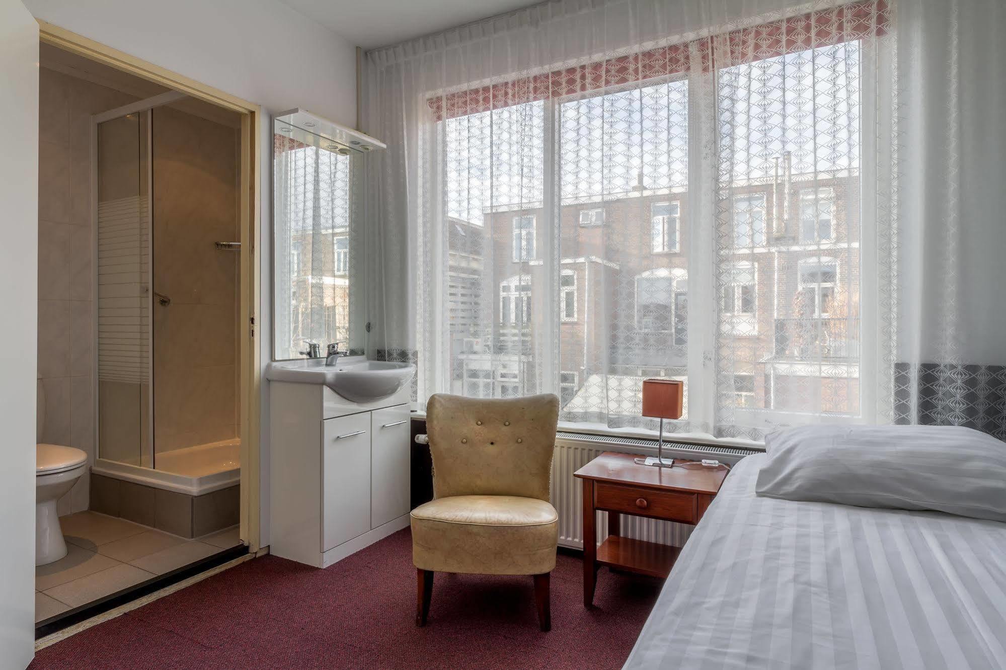 Hotel Randenbroek アーメルスフォールト エクステリア 写真